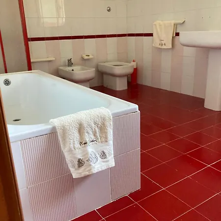Bed & Breakfast Tra Mare E Monti! *